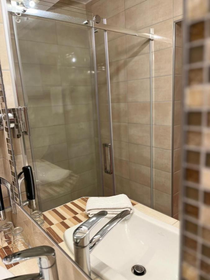 Hotel Stadtvilla Laux Merzig Exteriör bild