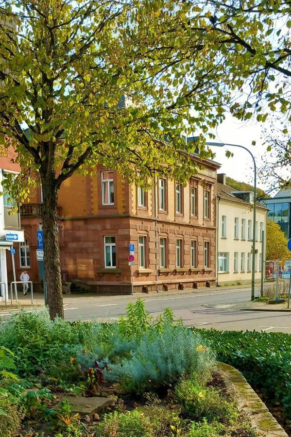 Hotel Stadtvilla Laux Merzig Exteriör bild